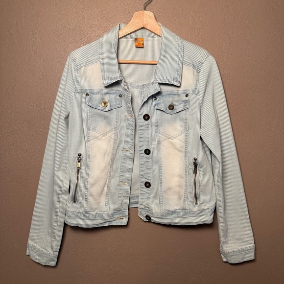 Jou Jou Jackets & Blazers - Jou Jou Womens Cropped Light Wash Distressed Denim Pinstripe Jean Jacket Size XL